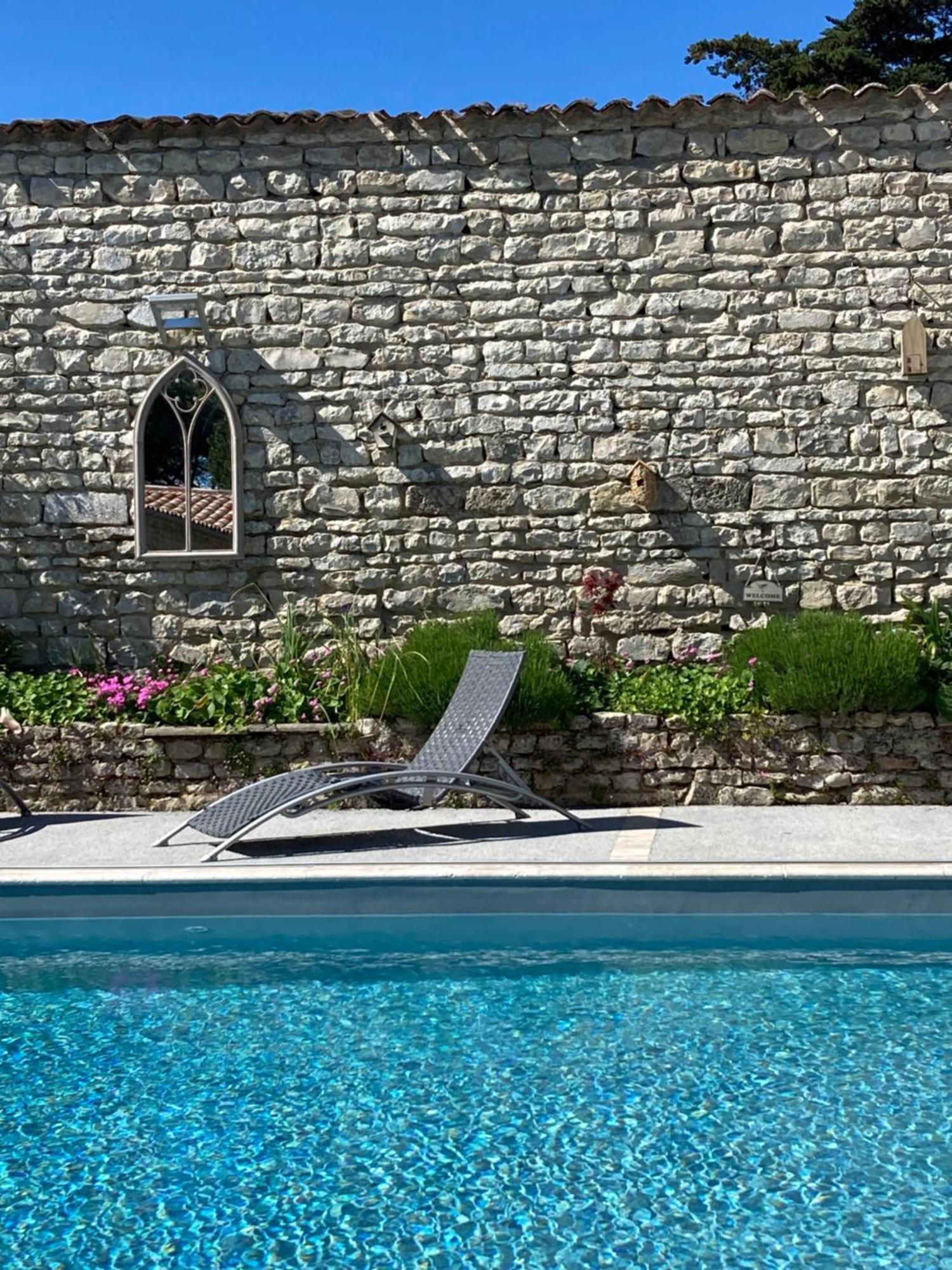Villa Del Re 3 Face A La Piscine La Flotte Exteriér fotografie
